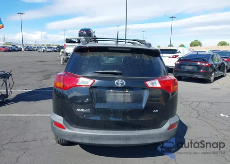 2015 Toyota Rav4 Le z USA, uszkodzony, nr VIN 2T3ZFREV2FW200235